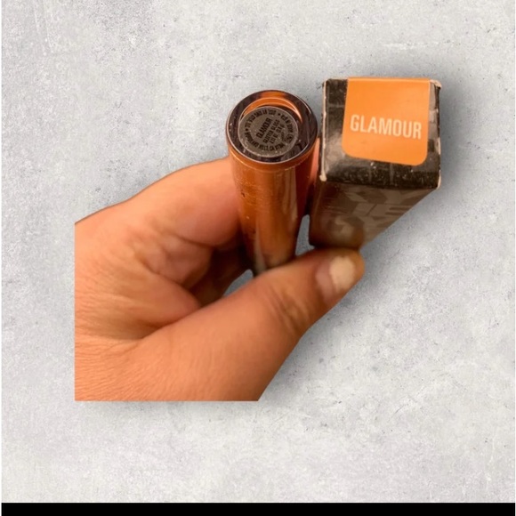 New Kylie Cosmetics Super Glitter Gloss in Glamour, Full Size by Kylie Jenner💋 - Picture 5 of 6